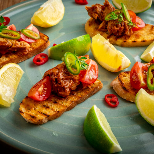 Garlic grilled bread with hot & spicy mackerel